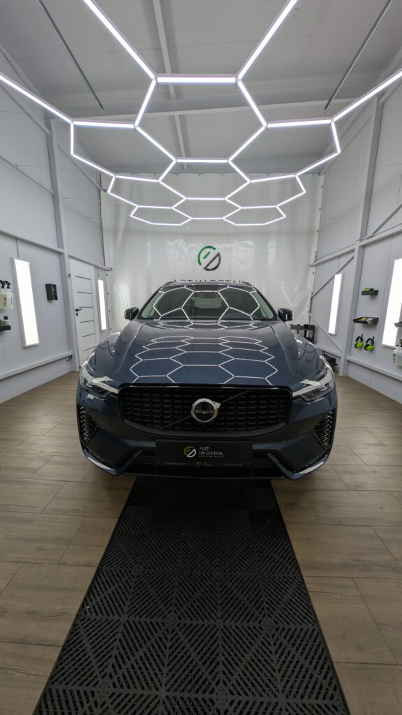 Volvo XC-60